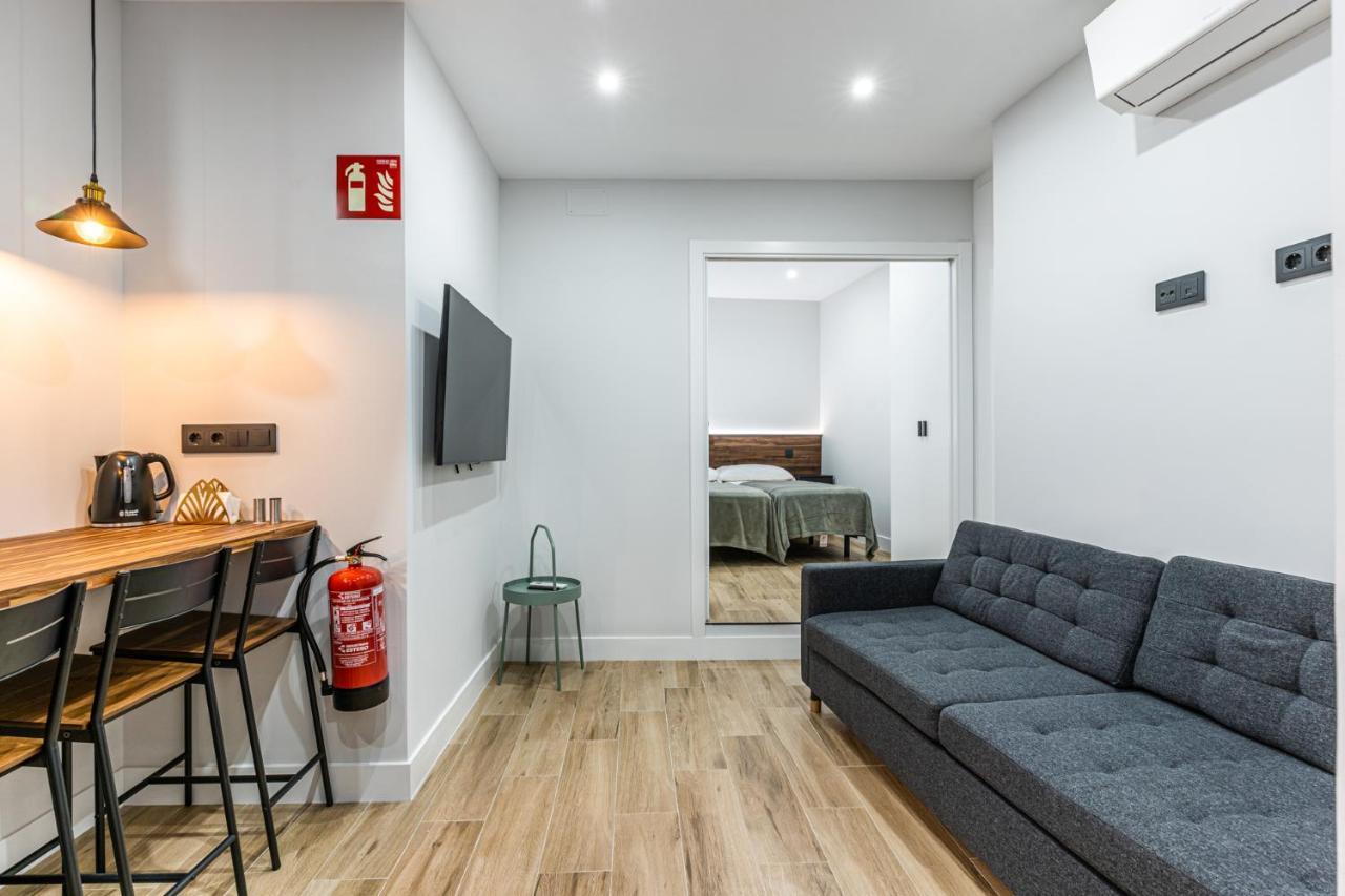 Vr Latina Apartments มาดริด ภายนอก รูปภาพ