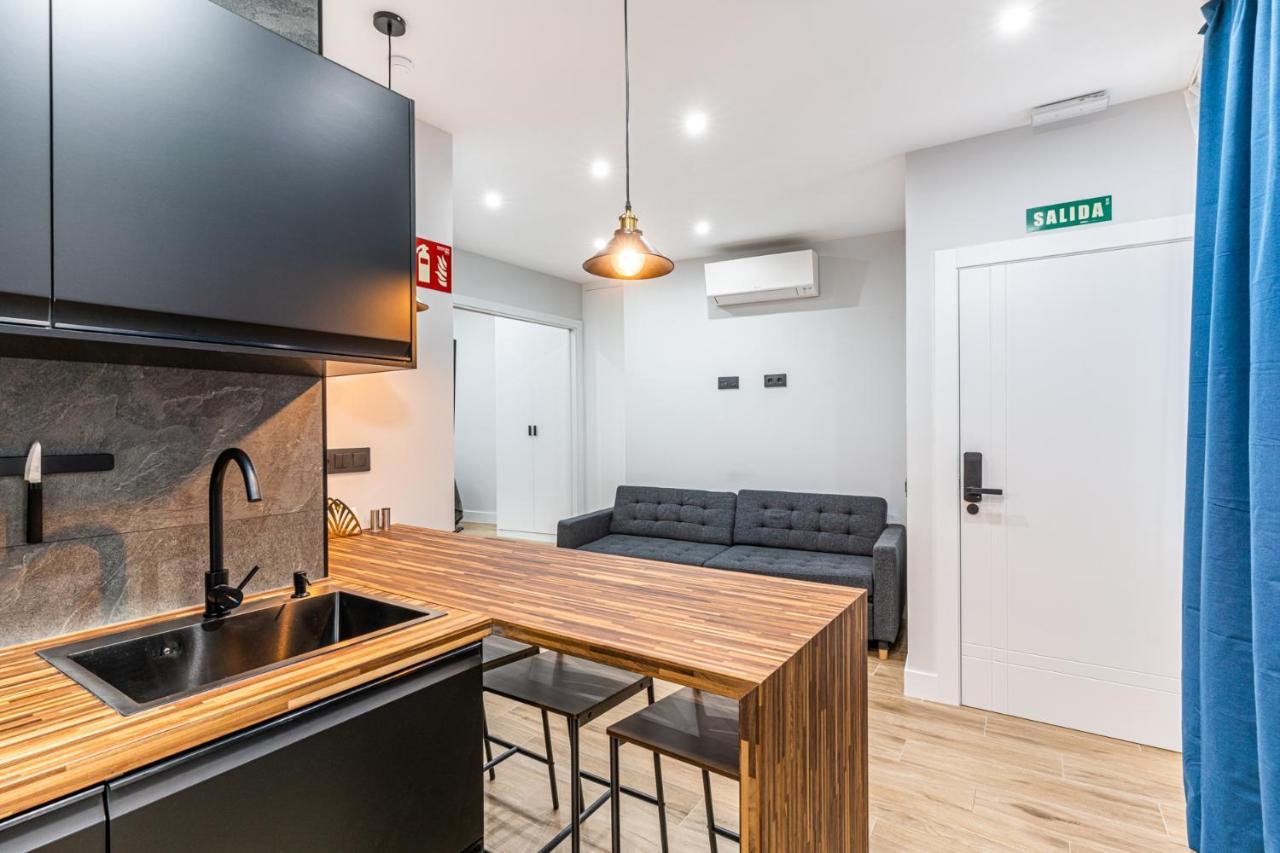 Vr Latina Apartments มาดริด ภายนอก รูปภาพ