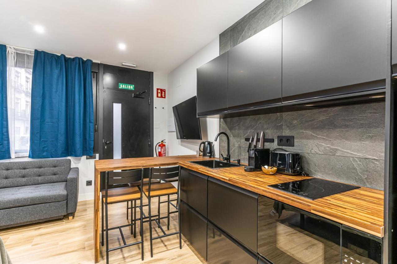Vr Latina Apartments มาดริด ภายนอก รูปภาพ