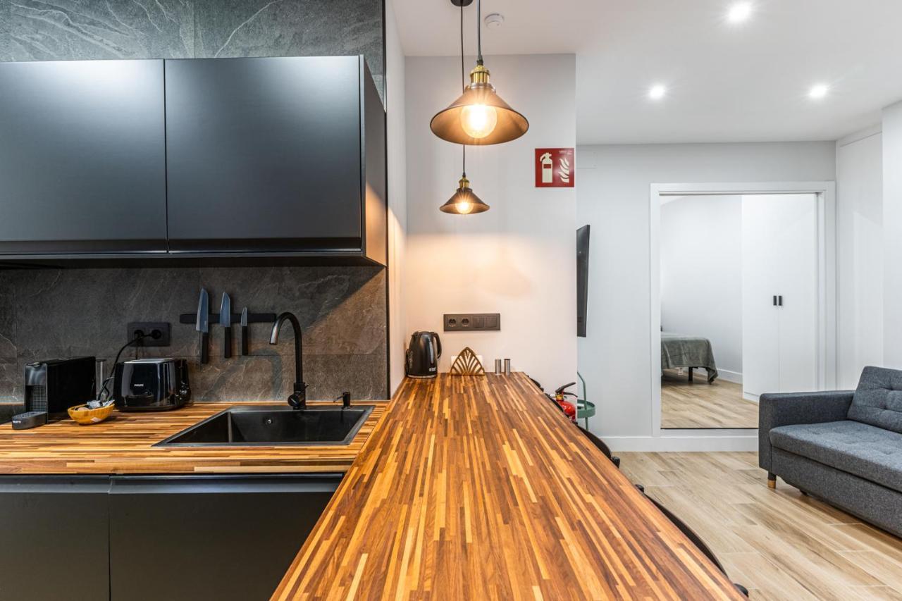 Vr Latina Apartments มาดริด ภายนอก รูปภาพ
