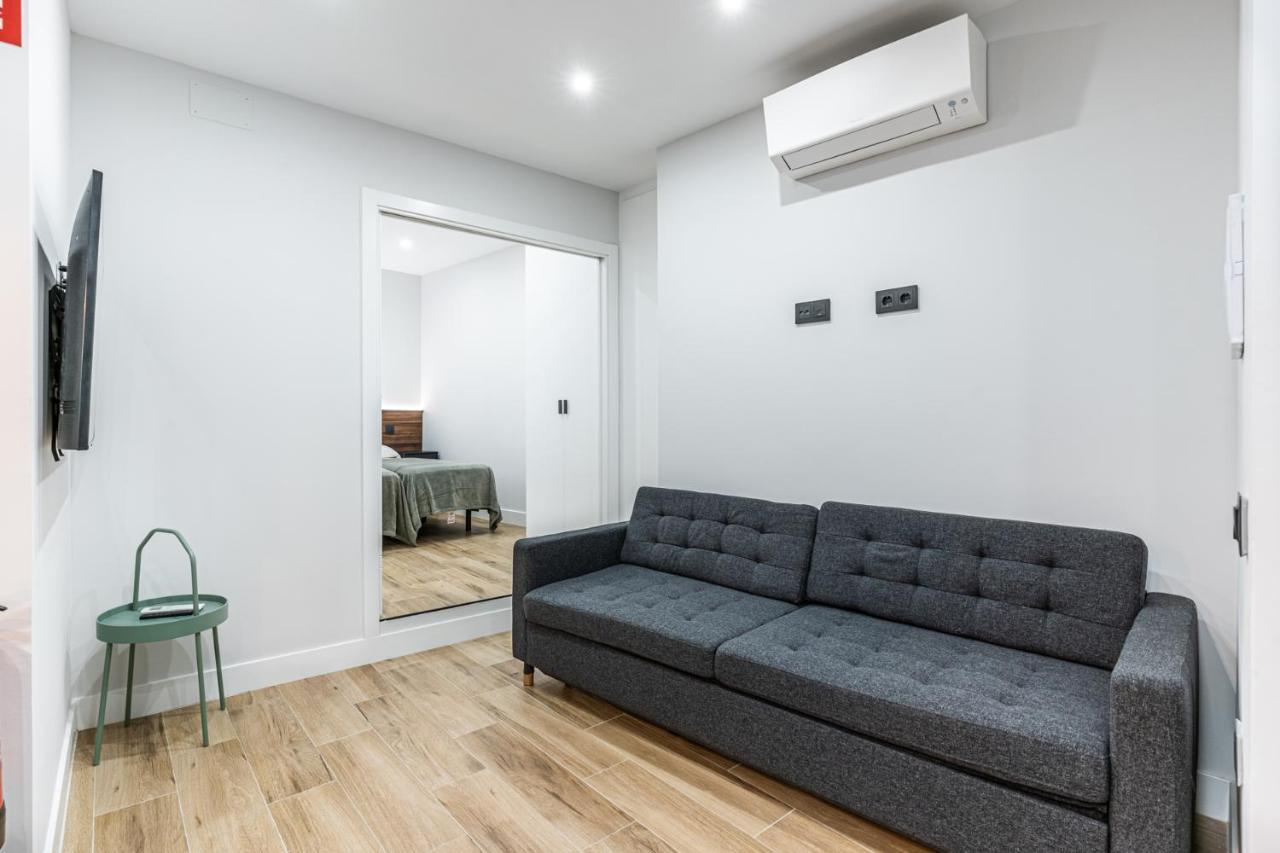 Vr Latina Apartments มาดริด ภายนอก รูปภาพ