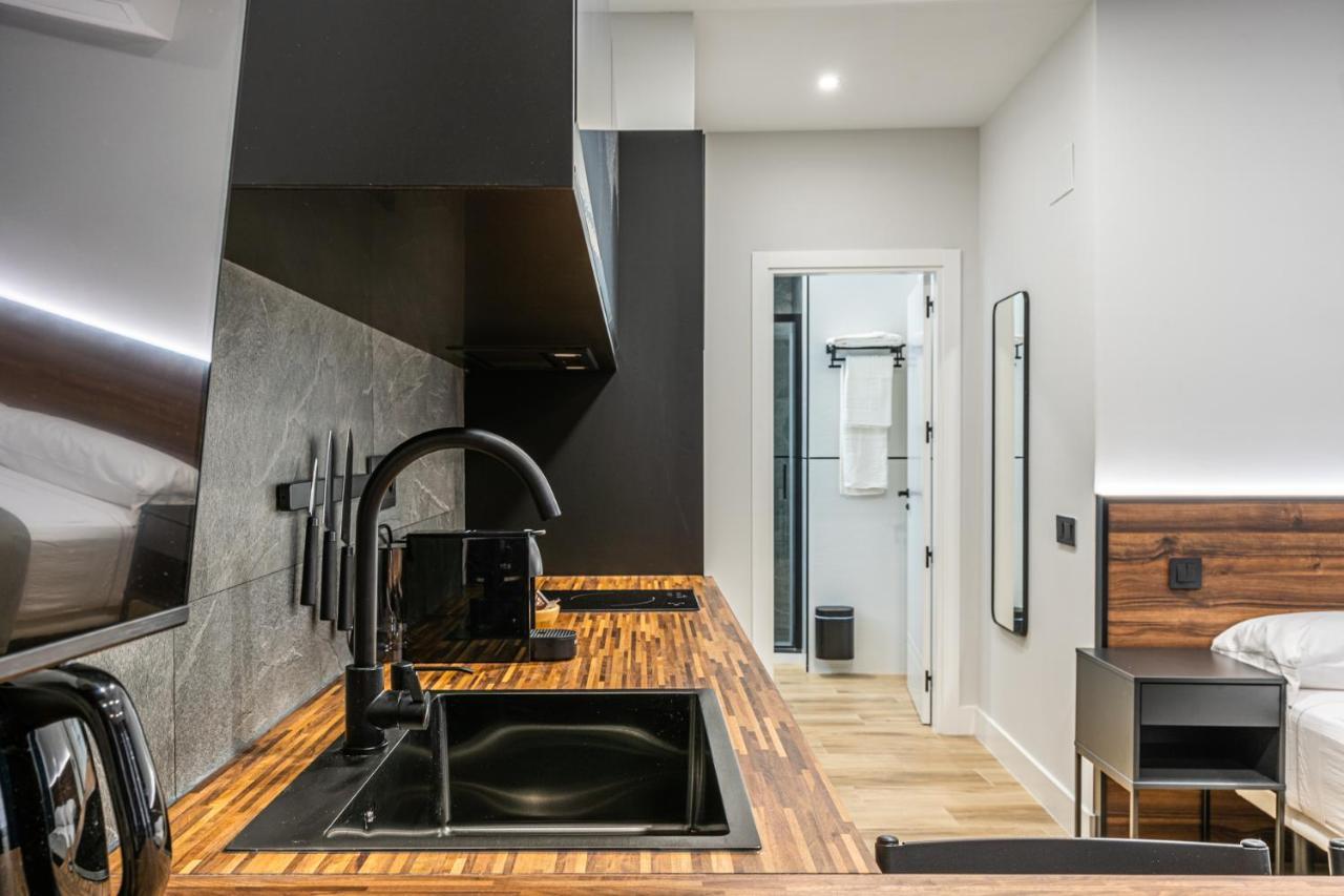 Vr Latina Apartments มาดริด ภายนอก รูปภาพ