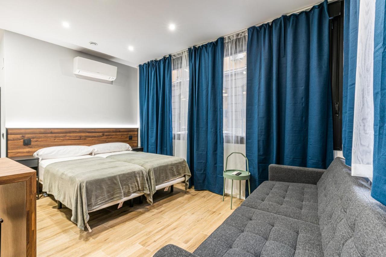 Vr Latina Apartments มาดริด ภายนอก รูปภาพ